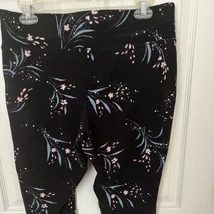 Torrid Capris - size 00